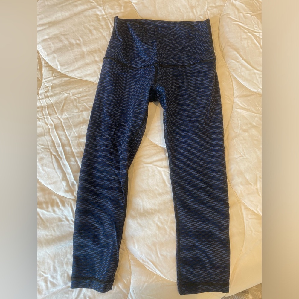 Lululemon Align Crop - size 6